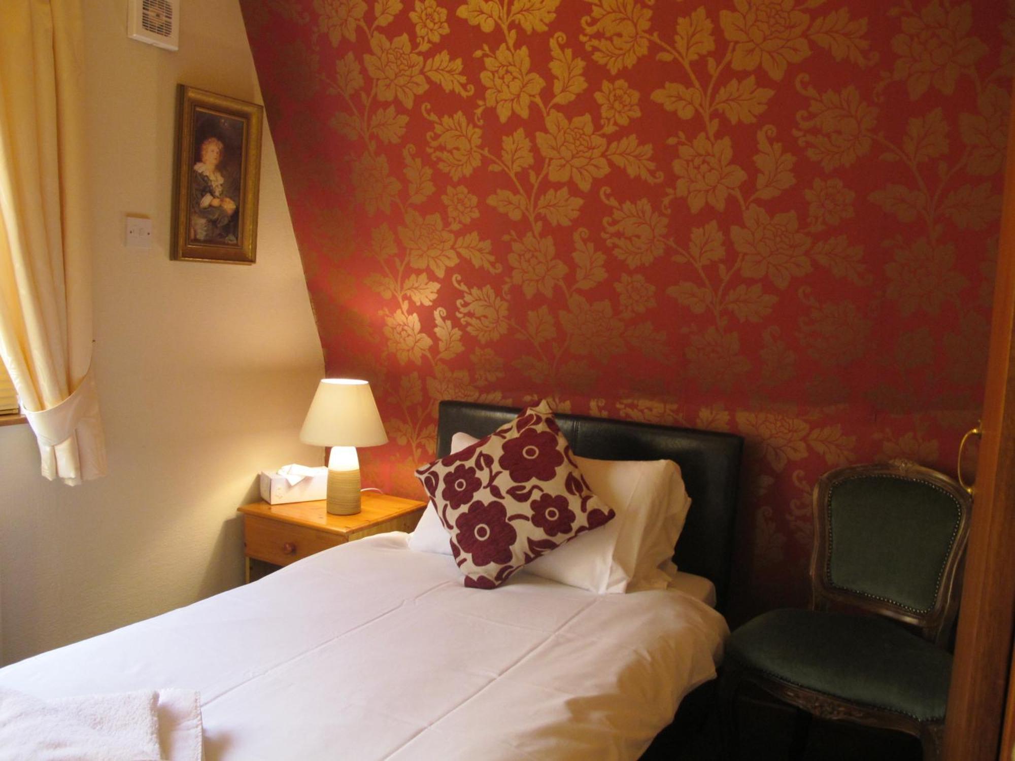 Royston Guest House Inverness, Inverness